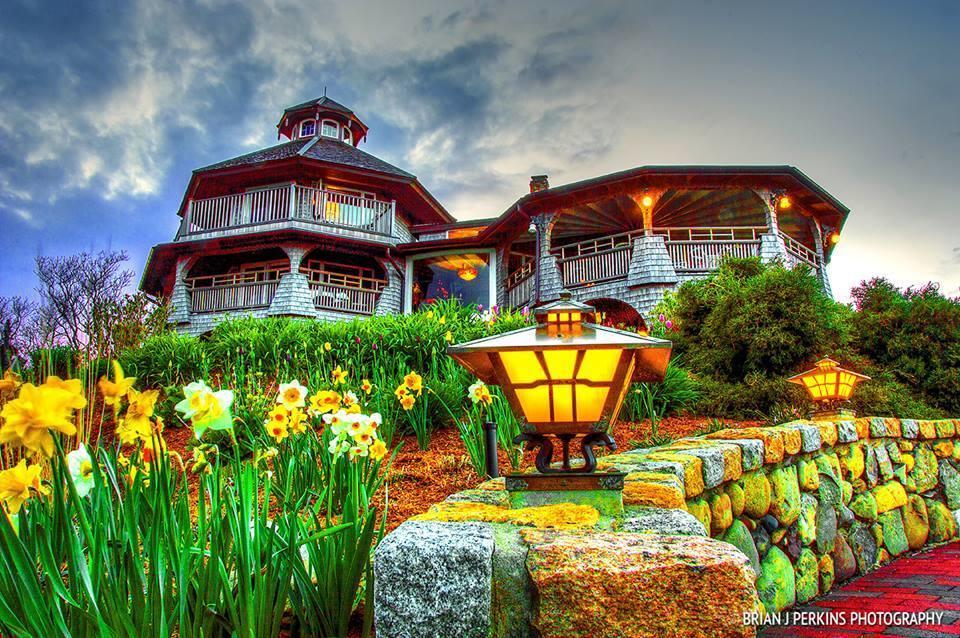 Lands End Inn - Adults Only Provincetown Exterior photo